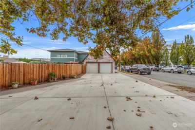 841 Red Apple Road, House other with 4 bedrooms, 1 bathrooms and 2 parking in Wenatchee WA | Image 3