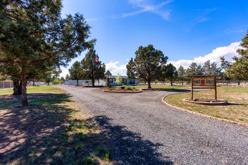 14204 Sw Peninsula Dr, Terrebonne, OR, 97760-7706 | Card Image