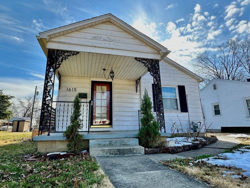 1615 Ravenswood Dr, Evansville, IN, 47714-3619 | Card Image