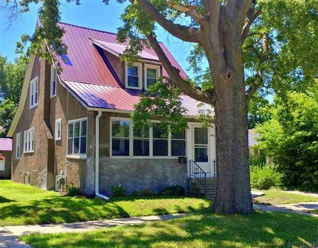 Kern St, Waterloo, IA 50703