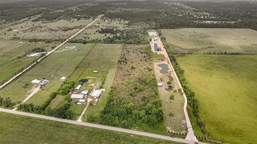 420 County Road 3011, Dayton, TX, 77535-4975 | Card Image
