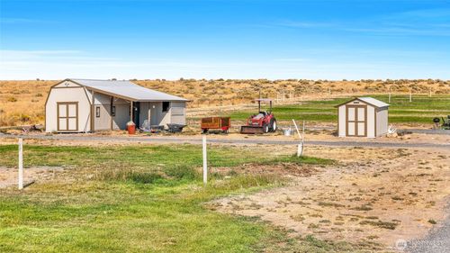 7837 Stonecrest Rd Ne, Moses Lake, WA, 98837-8007 | Card Image