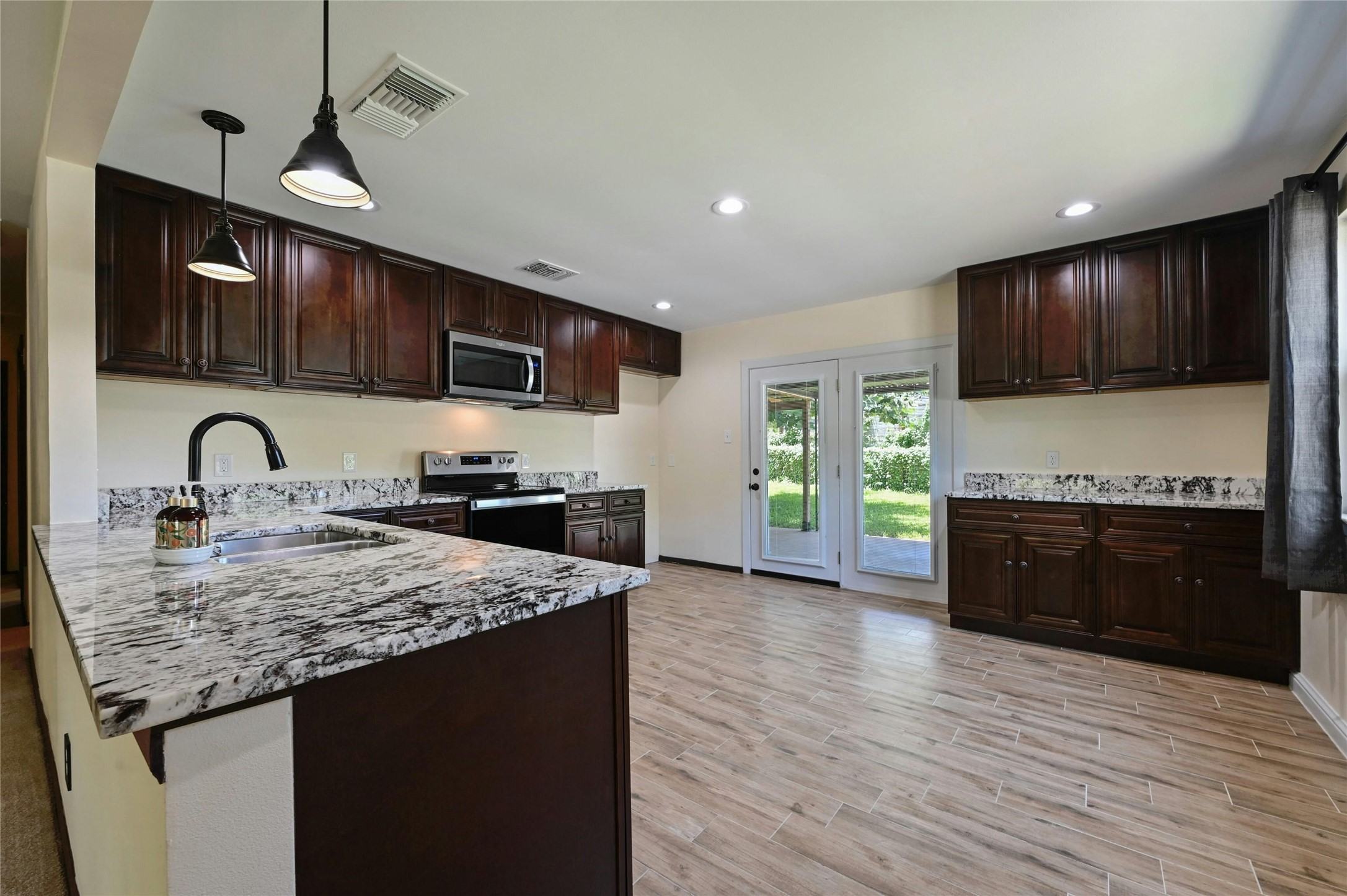 Campden Dr, Austin, TX 78745