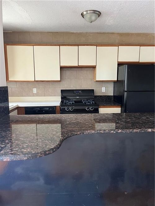 apt-8l-2955 Shell Rd, Brooklyn, NY, 11224-3652 | Card Image