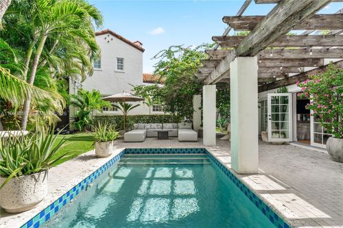 4108 Palmarito St, Coral Gables, FL, 33146-1314 | Card Image
