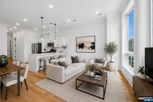 169 Bowers St, Jersey City, NJ, 07307-2905 | Card Image