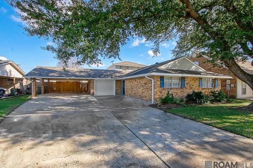 428 N Montz Ave, Gramercy, LA, 70052-3528 | Card Image