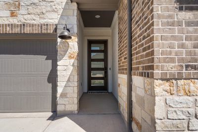 304 Lariat Loop, House other with 4 bedrooms, 3 bathrooms and 4 parking in Liberty Hill TX | Image 2