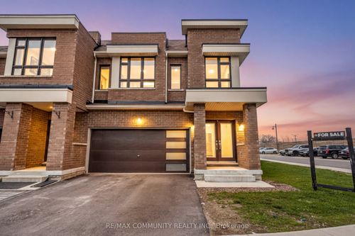 101 Sailors Landing, Bowmanville, ON, L1C7G4 | Card Image