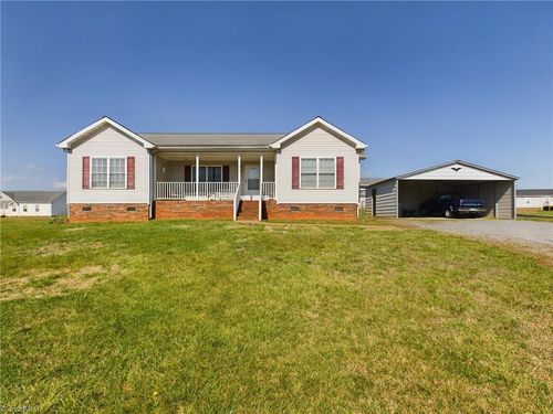 6052 Pointe West Ln, Vale, NC, 28168-7107 | Card Image