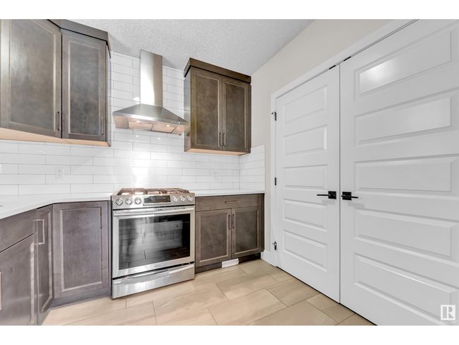 824 34 Ave Nw, House other with 6 bedrooms, 6 bathrooms and 6 parking in Edmonton AB | Image 26