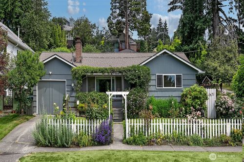 4854 47th Ave Sw, Seattle, WA, 98116-4308 | Card Image