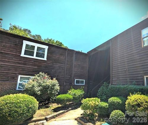 8021 Cedar Glen Dr, Charlotte, NC, 28212-0202 | Card Image