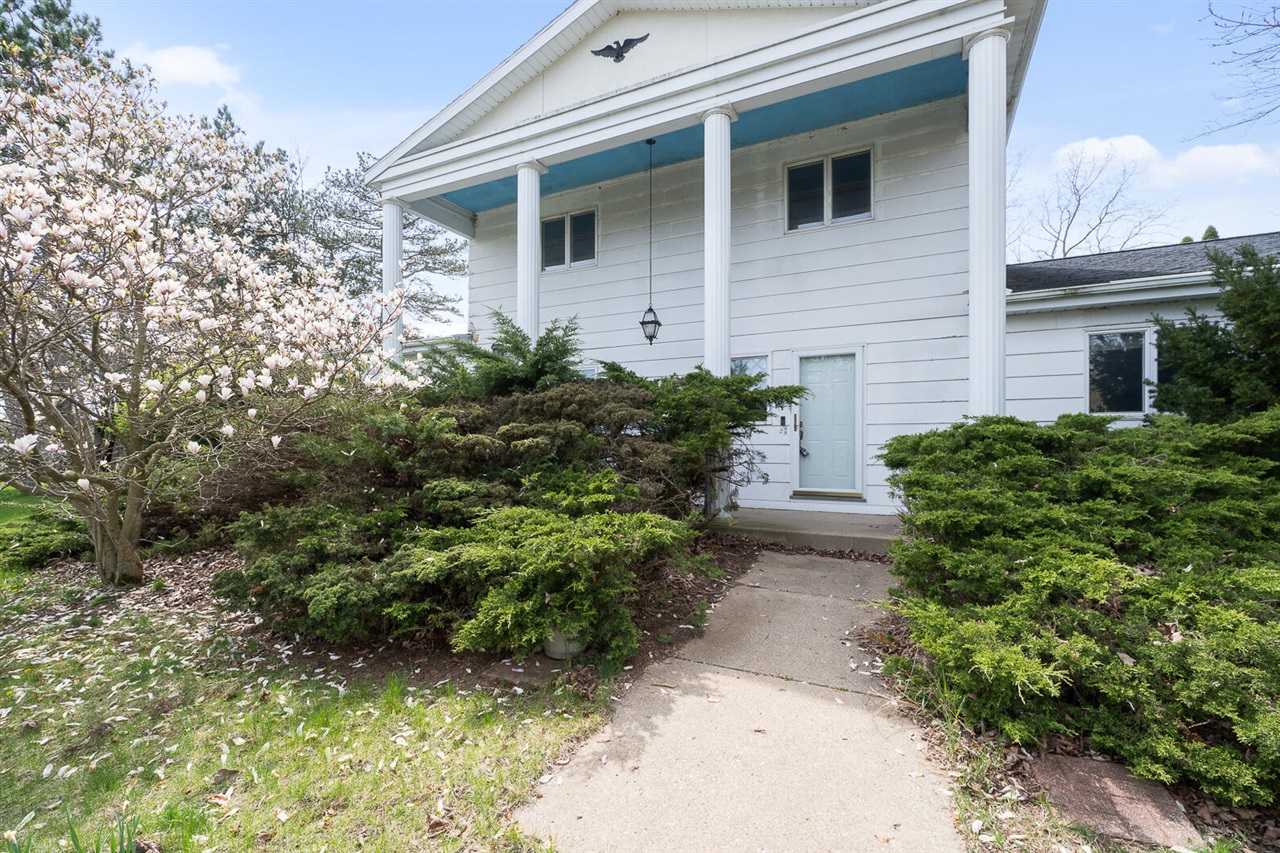 Mount Hope Rd, Grass Lake, MI 49240