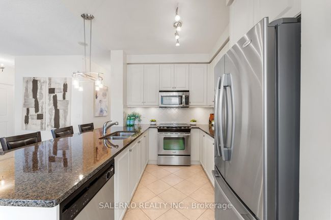 311 - 9245 Jane St, Condo with 2 bedrooms, 2 bathrooms and 1 parking in Vaughan ON | Image 18