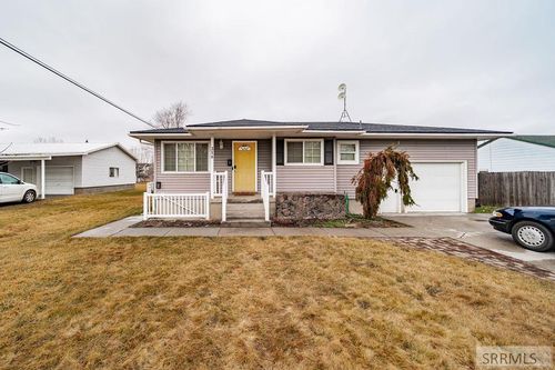 318 S 3rd W, Rexburg, ID, 83440-2121 | Card Image