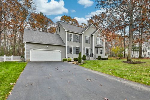 509 Ashley Dr, Pembroke, NH, 03275-3308 | Card Image