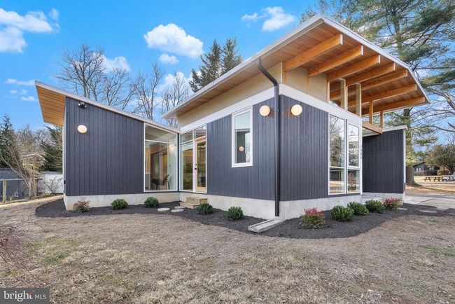 7905 Sycamore Dr, House other with 3 bedrooms, 3 bathrooms and null parking in FALLS CHURCH VA | Image 9