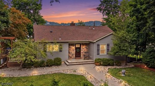 126 E Shore Trl, Sparta, NJ, 07871-2105 | Card Image