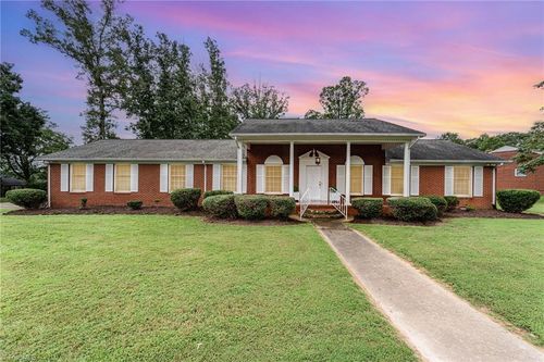830 Cool Springs Rd, Asheboro, NC, 27203-5814 | Card Image