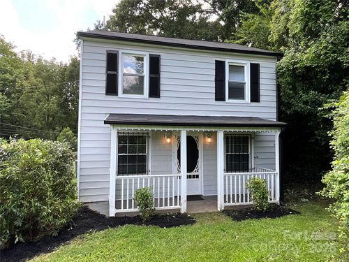 3905 Freedom Dr, Charlotte, NC, 28208-2209 | Card Image