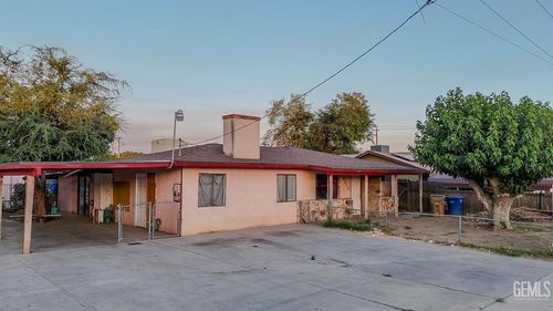 10810 Williams St, Lamont, CA, 93241-2200 | Card Image
