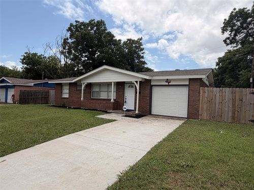 2514 Greenway St, Arlington, TX, 76010-7719 | Card Image