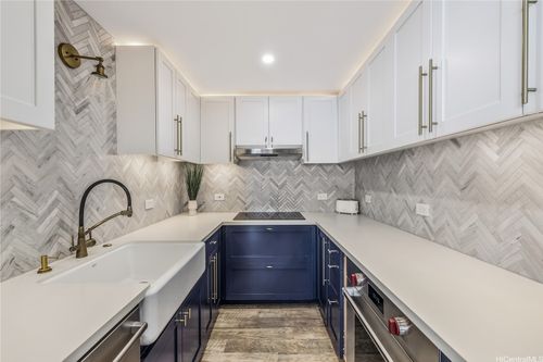 apt-803-2979 Kalakaua Ave, Honolulu, HI, 96815-4631 | Card Image