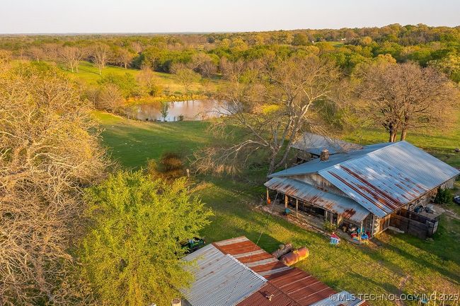 10548 S Highway 109 A, House other with 2 bedrooms, 1 bathrooms and null parking in Lane OK | Image 9