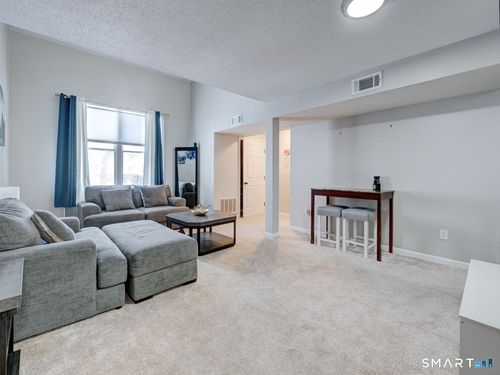 unit-b2-11 Concorde Way, Windsor Locks, CT, 06096-1588 | Card Image