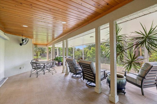 632 Concha Dr, House other with 3 bedrooms, 2 bathrooms and null parking in SEBASTIAN FL | Image 8