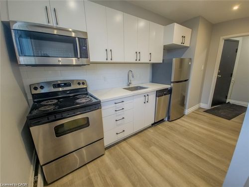 103-410 Hazel St, Waterloo, ON, N2L3P8 | Card Image