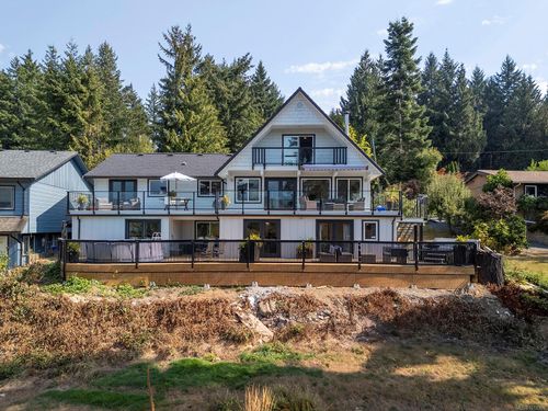7703 Tozer Rd, Fanny Bay, BC, V0R1W0 | Card Image