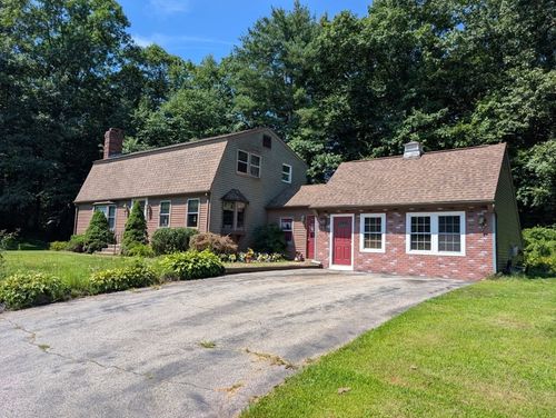 100 Wildwood Rd, East Brookfield, MA, 01515-2039 | Card Image