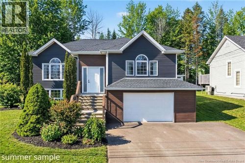 721 Centrale St, Dieppe, NB, E1A6L9 | Card Image