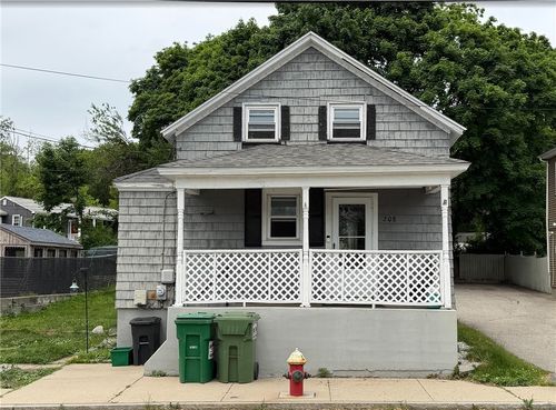 208 Simmonsville Ave, Johnston, RI, 02919-5819 | Card Image