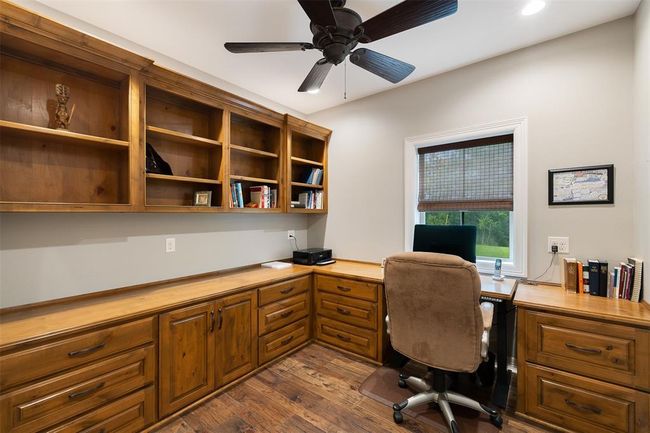 17042 State Highway 21 E, Home with 7 bedrooms, 9 bathrooms and 3 parking in Grapeland TX | Image 26