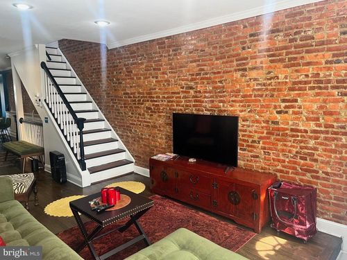 211 S Robinson St, BALTIMORE, MD, 21224-2215 | Card Image