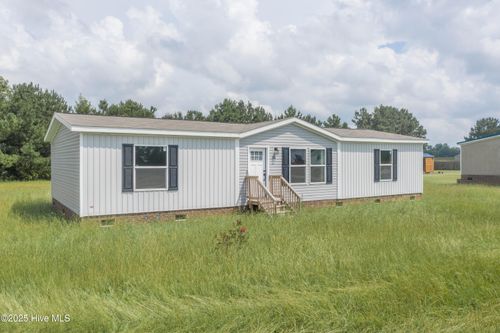 205 Emily Dr, Chadbourn, NC, 28431-7265 | Card Image