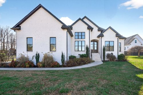 245 Saint Andrews Ct, Mcminnville, TN, 37110-0532 | Card Image