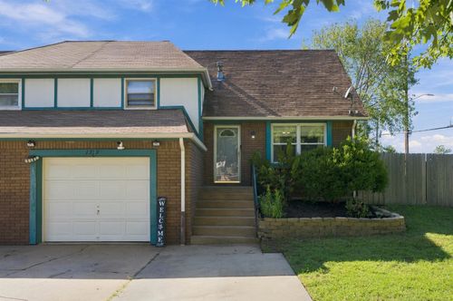 1399 N Valleyview St, Wichita, KS, 67212-4372 | Card Image