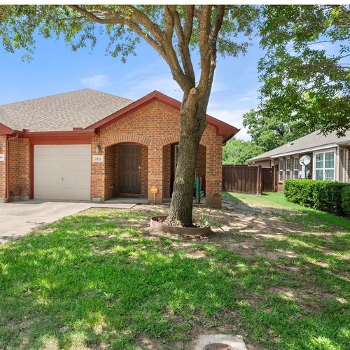 2411 Ravenwood Ct, Mansfield, TX, 76063-6053 | Card Image