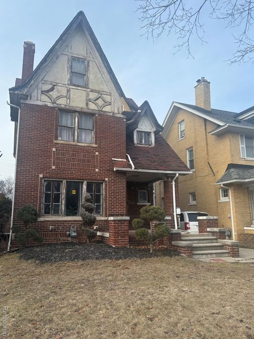 2500 Atkinson St, Detroit, MI, 48206-2058 | Card Image