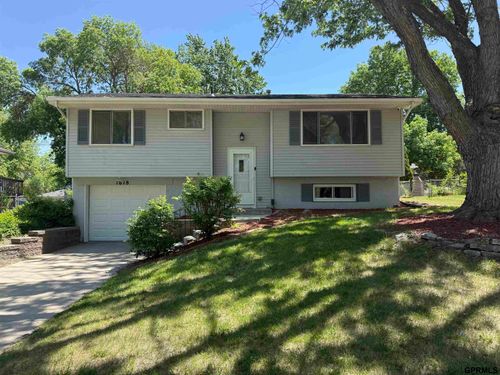 1618 Sw 16th Street, Lincoln, NE, 68522 | Card Image
