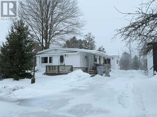 4 Riverside Drive, Morris Turnberry (Morris), ON, N0G2W0 | Card Image