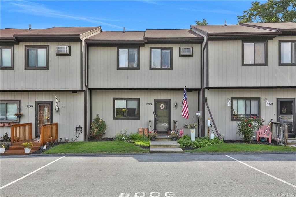 Chelsea Cv, Hopewell Junction, NY 12533