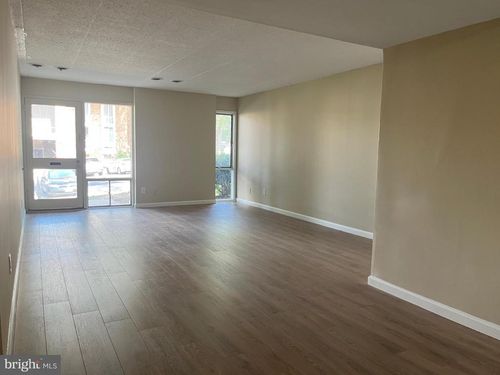 130-2647 Redcoat Dr, ALEXANDRIA, VA, 22303-2609 | Card Image