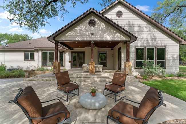 574 Deep Water Dr, House other with 3 bedrooms, 3 bathrooms and null parking in Spring Branch TX | Image 31