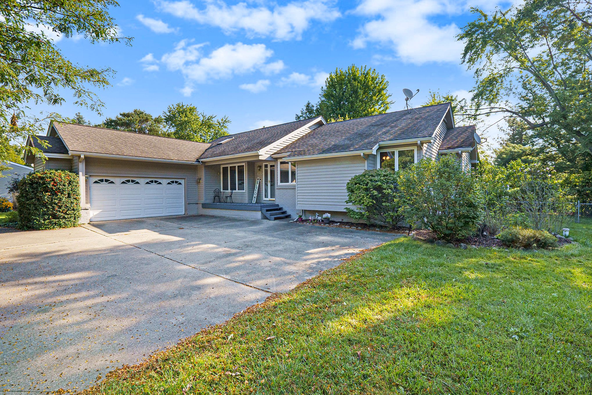 Hemingway Rd, Lake Orion, MI 48362