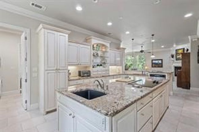 6810 Westover Dr, House other with 4 bedrooms, 5 bathrooms and null parking in Granbury TX | Image 15